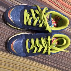 New sketchers size 12 girls