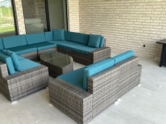 New inbox 12 piece patio set with cushions