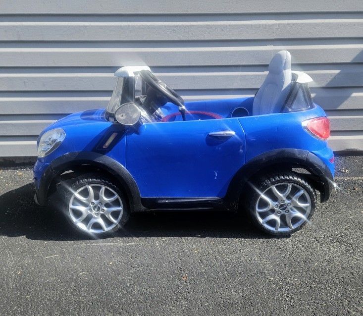 Avigo MINI Cooper 6 Volt Powered Ride On *needs Battery*