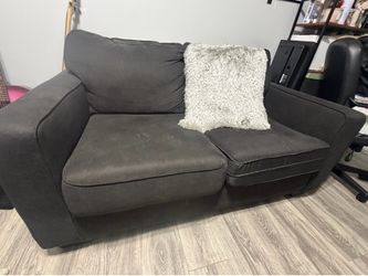 LOVESEAT