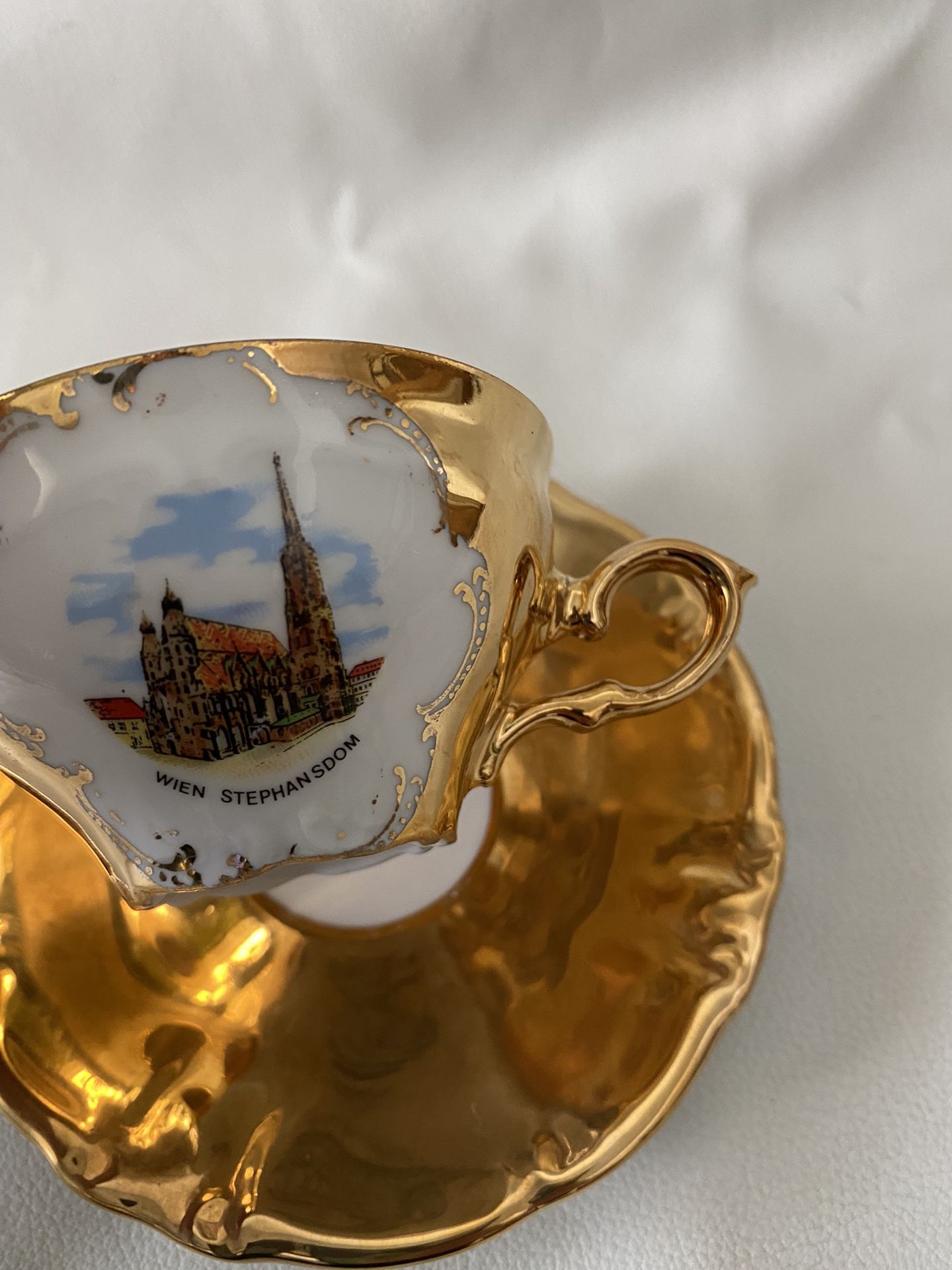 Vintage Bavaria Winterling Germany Tea Cup Saucer Wein Stephansdom 24 K Gold