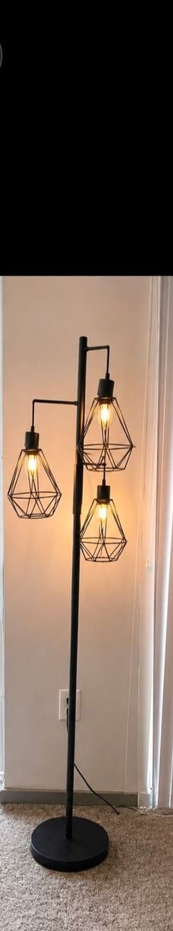 Modern three stationed lamp. Moving need gone asap