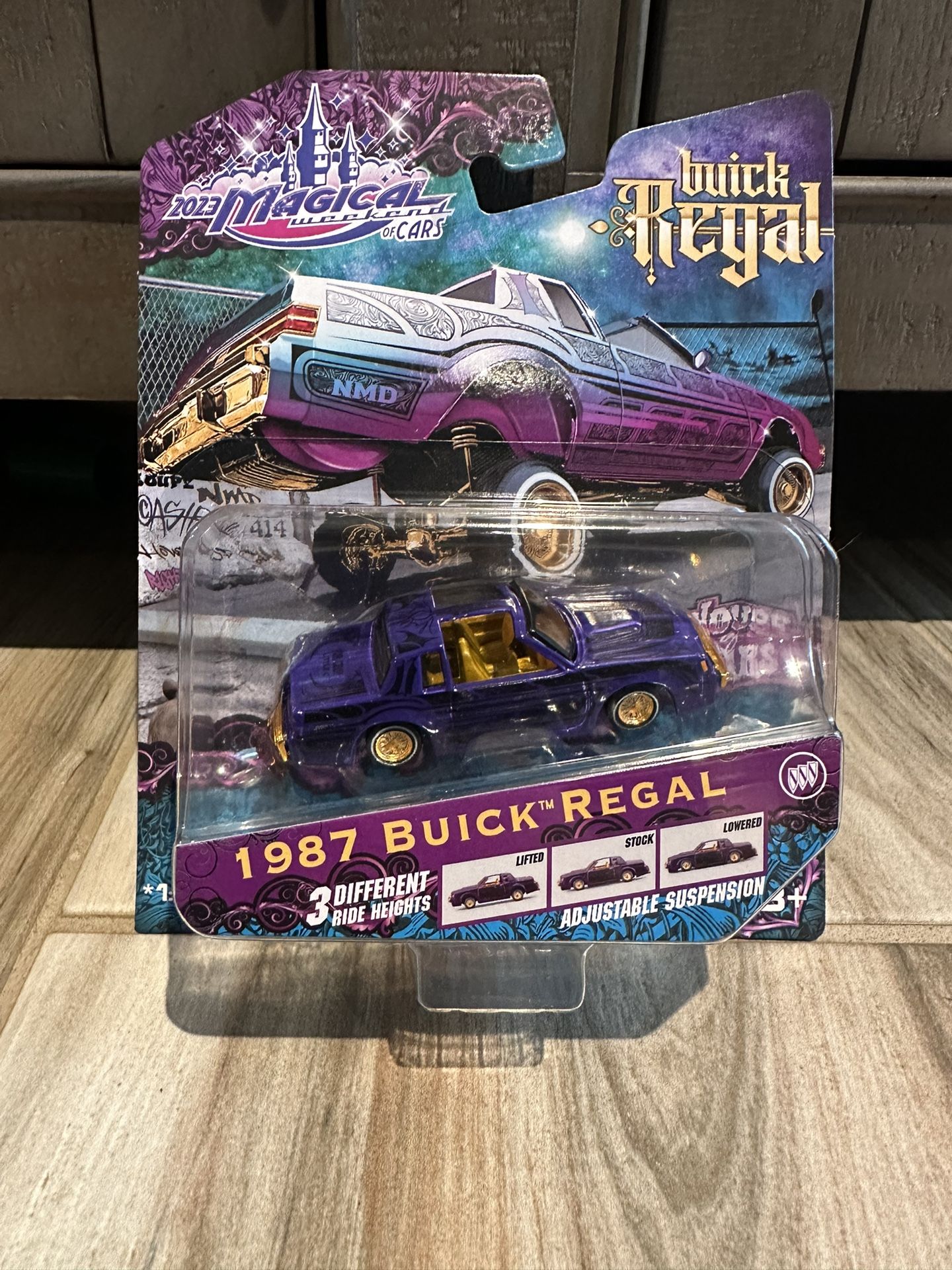 Maisto 1:64 2023 Magical Weekend Cars Exclusive 1987 Buick Regal Lowrider Purple
