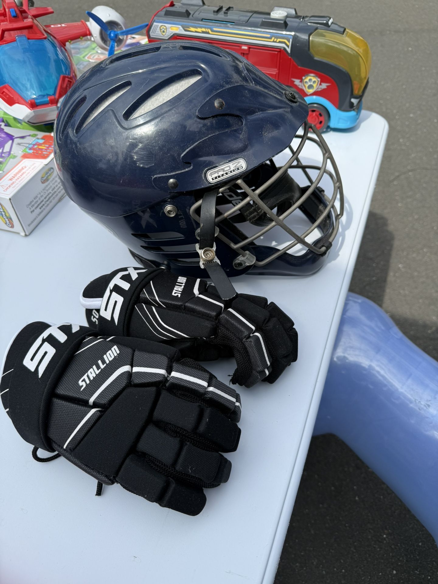 Cascade CPX‑R Lacrosse Helmet (M) + STX Stallion 50 Gloves (12”)