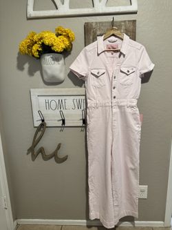 Juicy couture Women’s pink jumpsuit