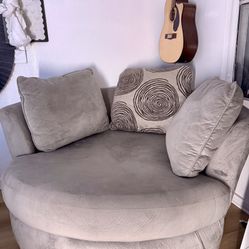 Swivel Couch 