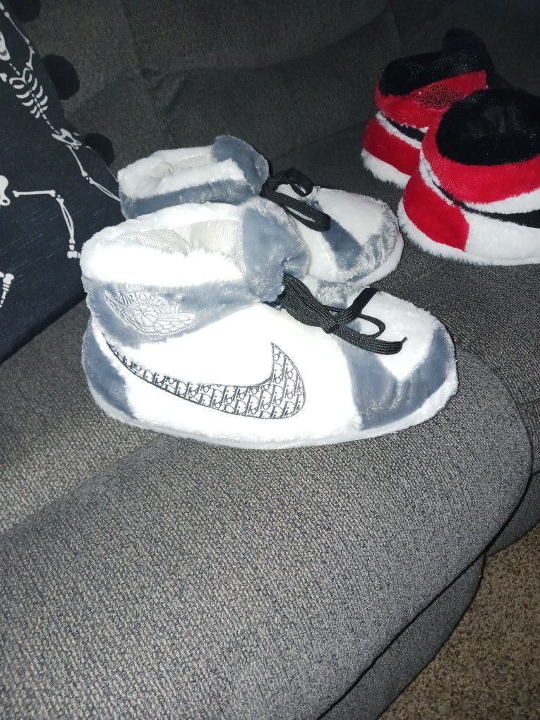 fluffy air jordan slippers