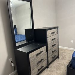 Bedroom Furniture Set