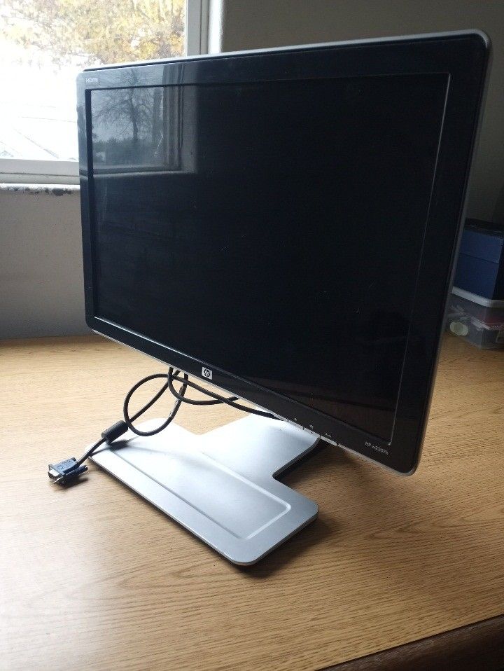 20 inch HP Flat Screen Computer Monitor