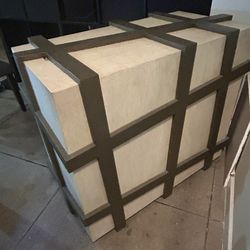 Carlo Pessina 3-shelf Cabinet