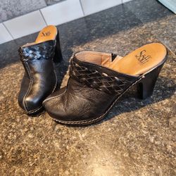 Black Leather Slide on Heel Size 6.5 