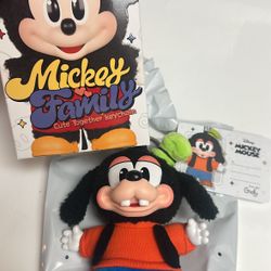 Mickey Family Cute together Keychain