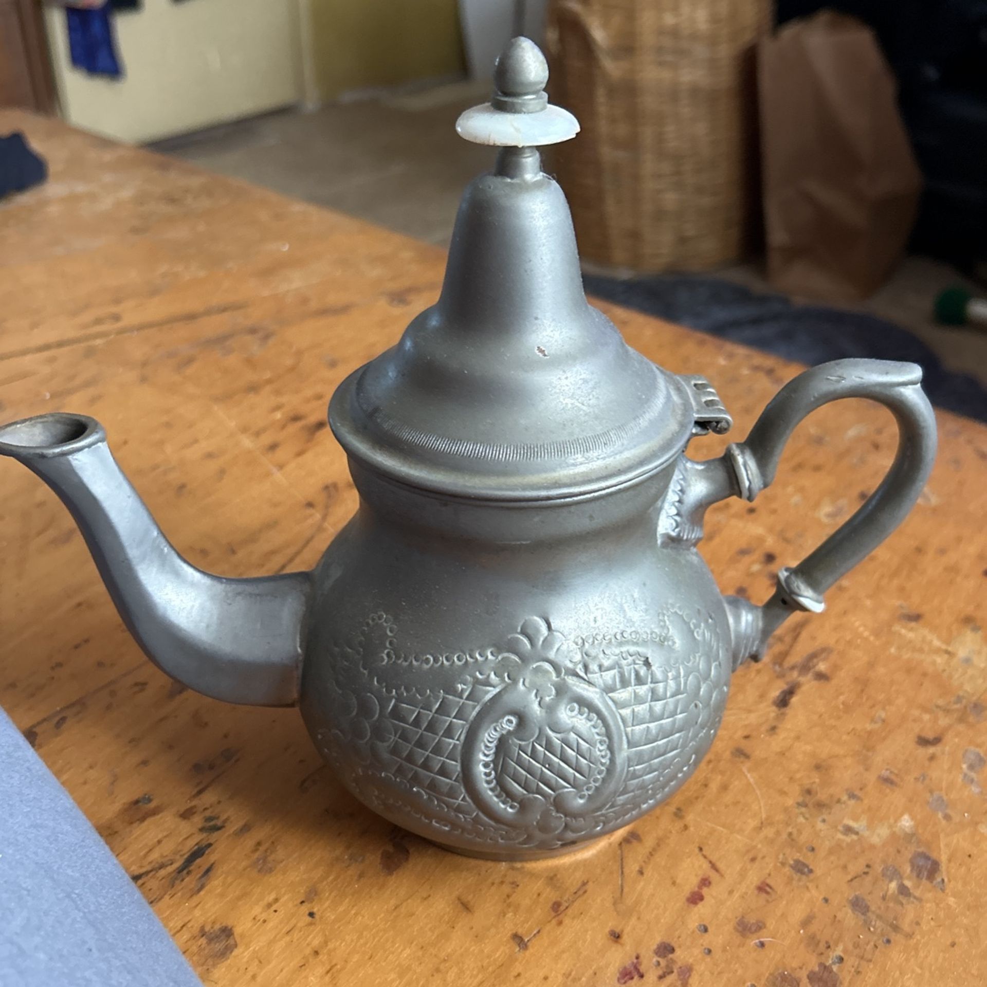 Fabrique. Tea Kettle