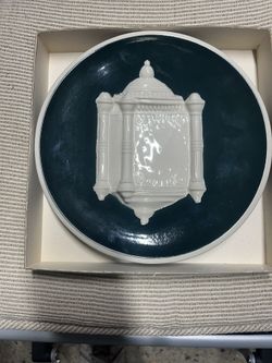 Vintage Marshall Fields Porcelain Plate With Raised 3-D Clock Design.