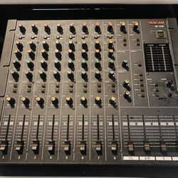 Tascam M-108