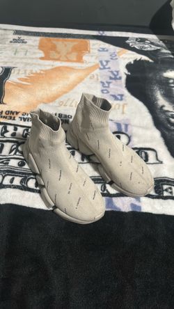 Balenciaga logo 2.0 size 9 authentic