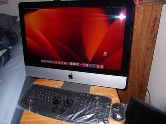 iMac 21.5 inch 4K retina desktop, I five quad, 8 GB ram, Ventura, fast