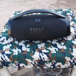 JBL Boom 3