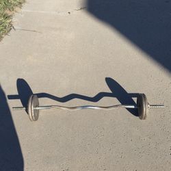 Curl Bar With 4 10lb Weights