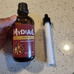Vanilla Essential Oil with Dropper