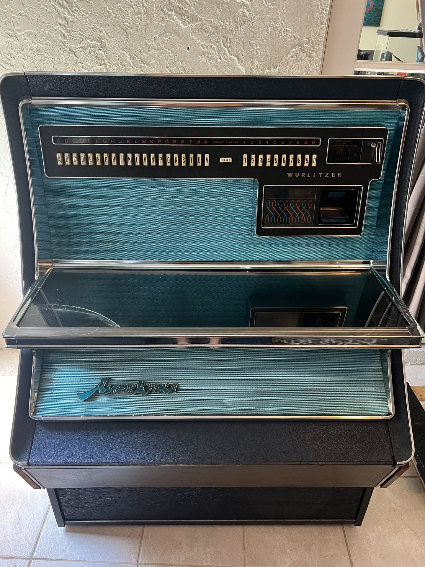 Wurlitzer 1973 Americana Jukebox