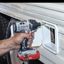 Ocupo Persona Para Trabajo En Mi Rv Trailer