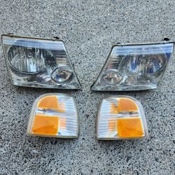 '02-'05 Ford Explorer Original Headlight And Blinker Housing