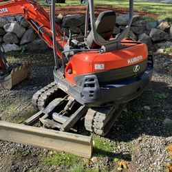Kubota Excavator 