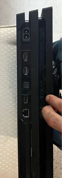 PS4 pro 1 tb