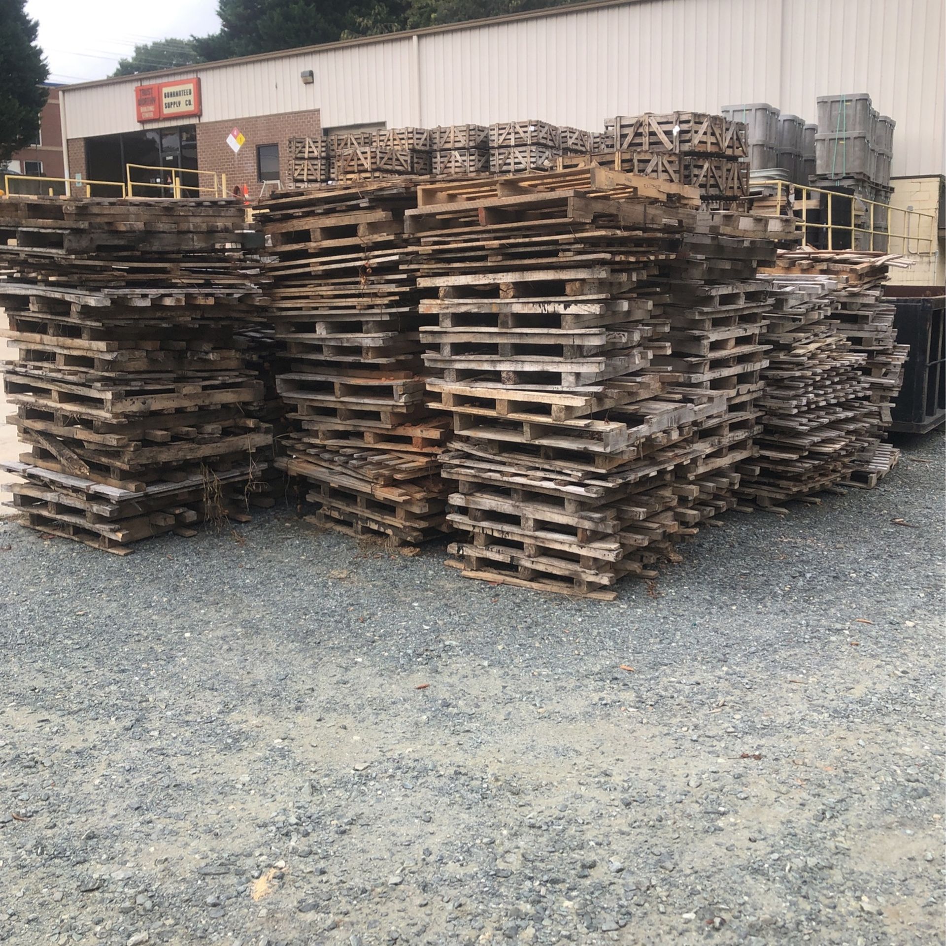FREE PALLETS Industrial Grade!
