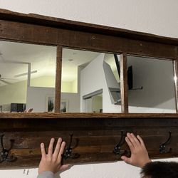 Mirror/coat Hanger