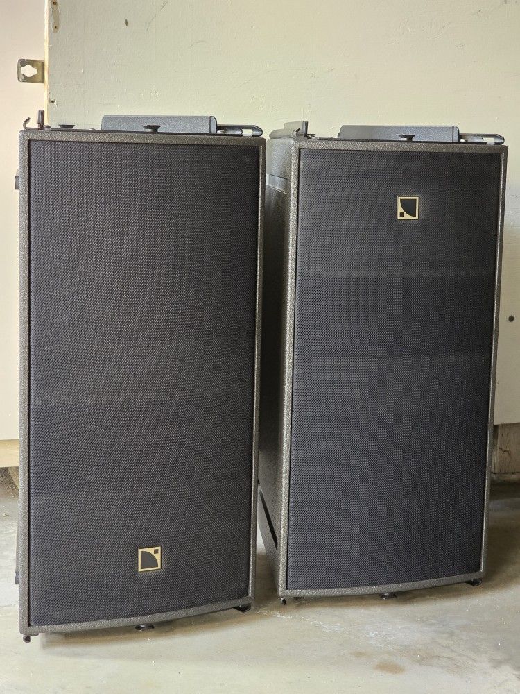(2) L-Acoustics L Acoustics Lacoustics L'acoustics ARCS WIDE with Case and Pole Mount