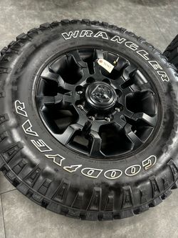 2026 Ram Power Wagon 2500 8 Lug 17 Inch OEM Wheels