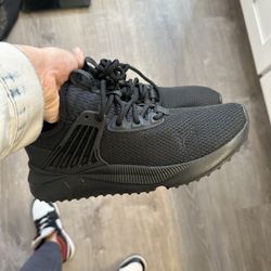 Puma Size 7.5 M