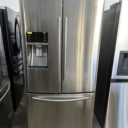70X36X33 Samsung French Door refrigerator Stainless Steel/ Nevera Tres Puertas 