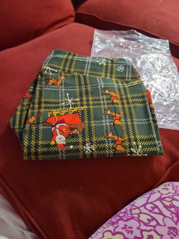 Luluroe TC2 CHRISTMAS LEGGINGS BRAND NEW