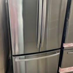 NEW OPEN BOX GE COUNTER DEPTH FRENCH STYLE REFRIGERATOR 