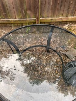 Hampton bay patio table