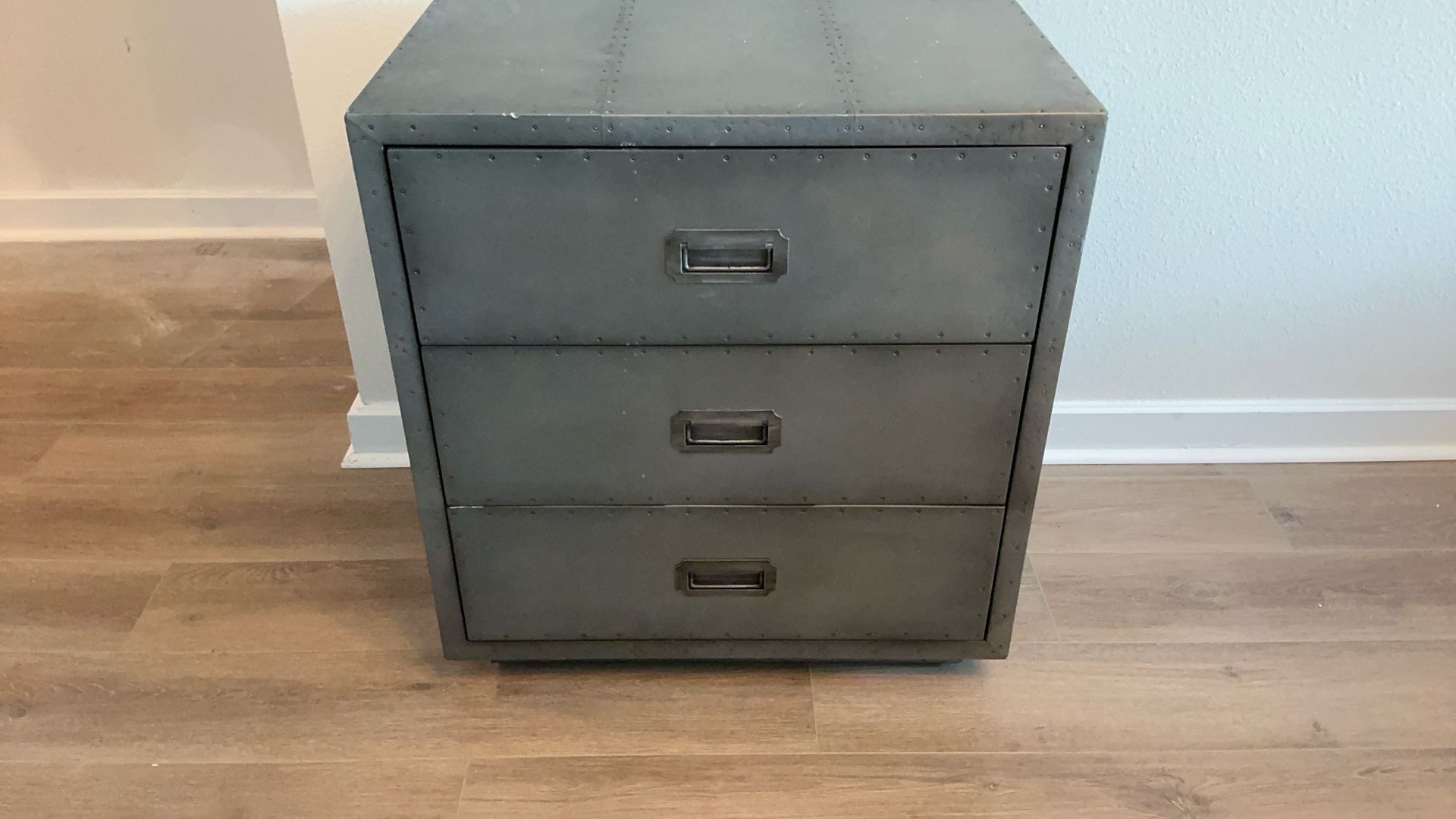 Ethan Allen Dresser/ Nightstand Solid Wood