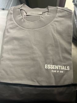 Essentials Tshirt size xl new
