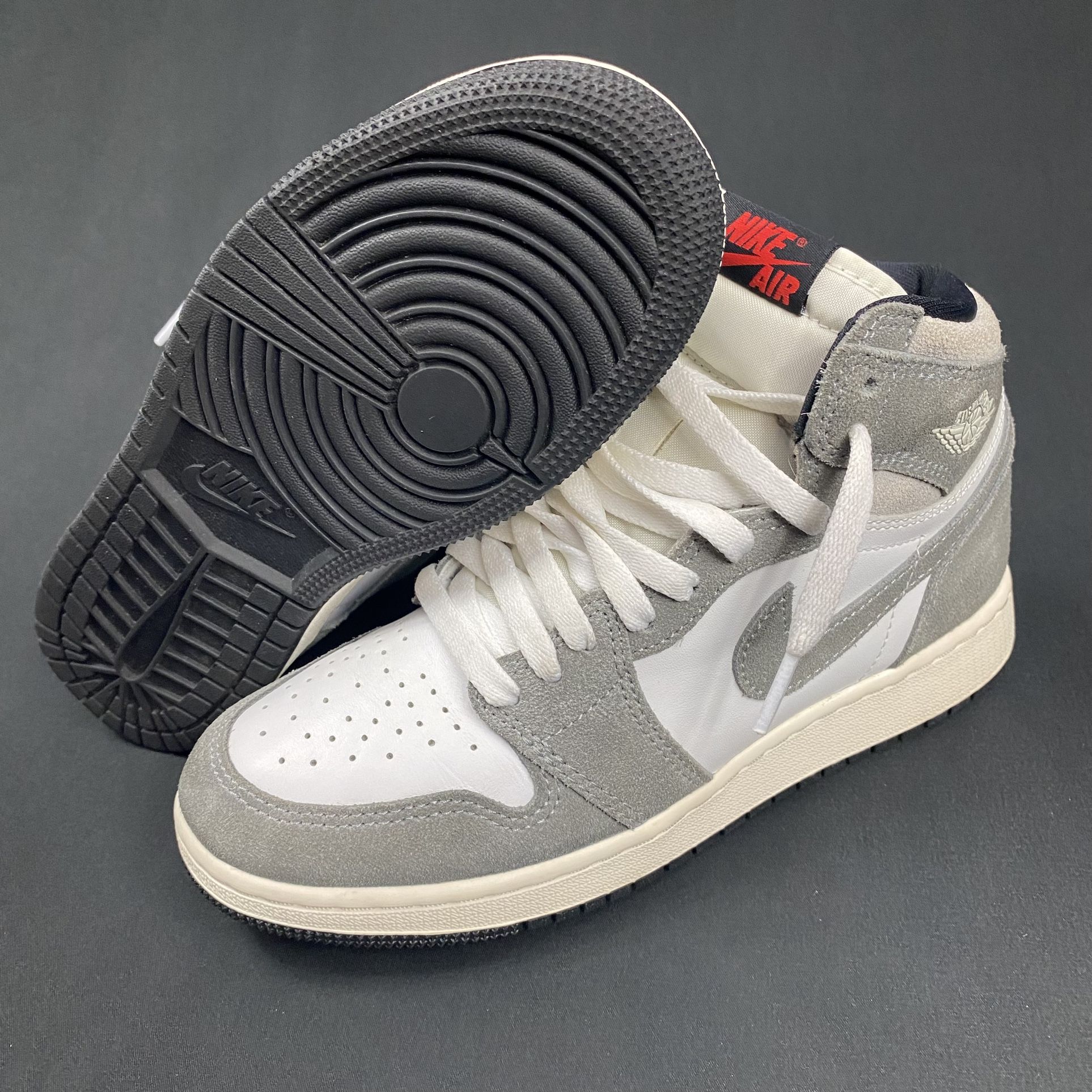 Jordan 1 Retro High OG Washed Black (GS)