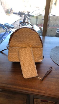 Michael Kors Purse Backpack & Wristlet Wallet