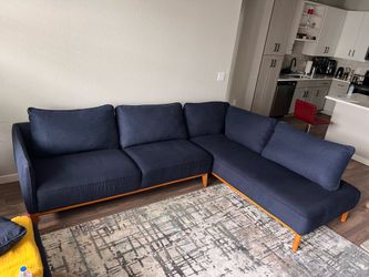 Modern L-Shaped Sectional Sofa with Chaise – Like New (Macy’s Jollene Navy Blue)