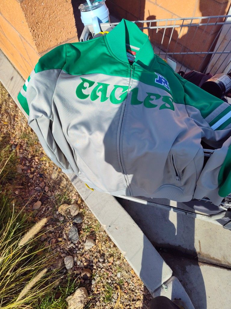 Eagles Pro Football Zipper Jacket.