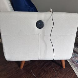 Loveseat 