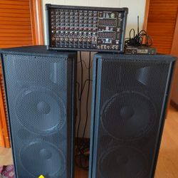 PA System Bahringer speakers And Harbinger PA Mixer