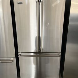 Viking Stainless Steel French Door Refrigerator 20V 