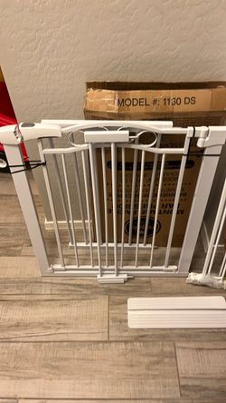 White Metal Pressure Mount Baby Gate
