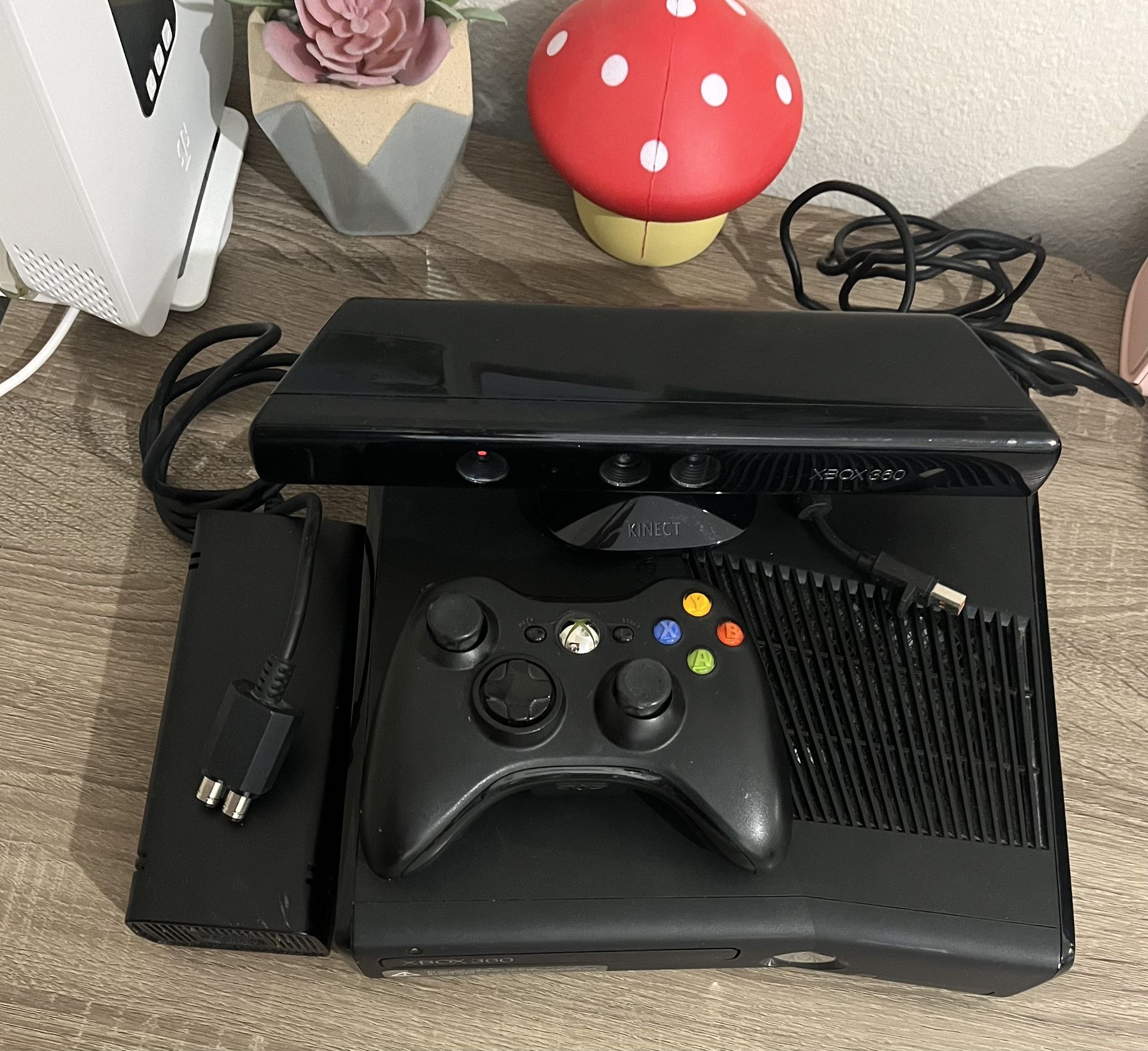 Xbox 360 250GB Console with Kinect