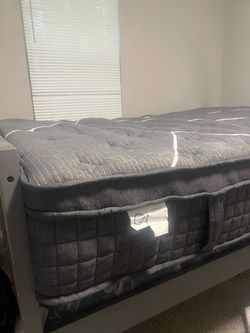 Ultra Snooze Mattress